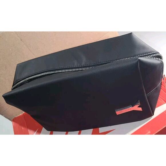 YSL Beaute Yves Saint Laurent Black Cosmetic Makeup Bag GWP - Picture 1 of 6